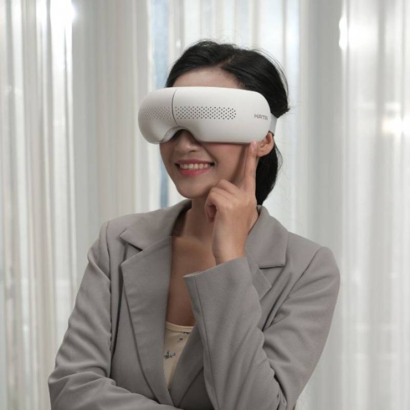 Massage thư giãn và giảm quầng thâm mắt với KATA ME10PRO