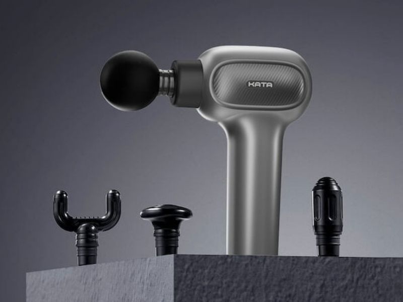 4 đầu massage đi kèm, tháo lắp đơn giản, dễ dàng sử dụng