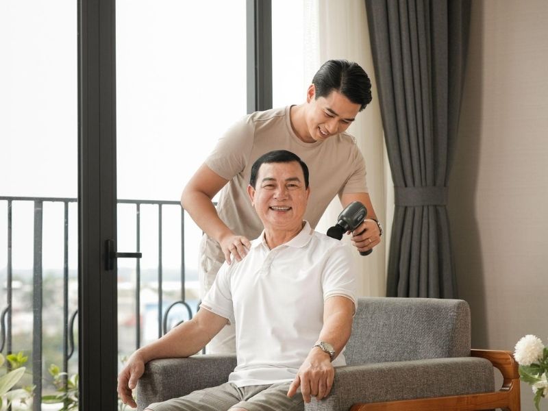 Trải nghiệm massage vùng lưng với KATA MG20