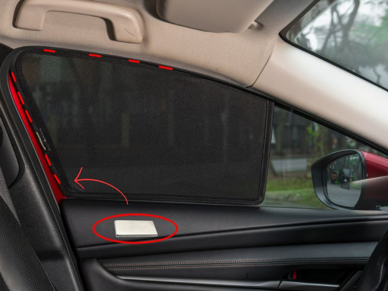 Vị trí nam châm trên rèm che nắng