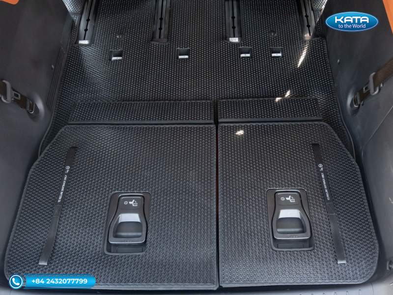 Thảm ốp lưng ghế hàng 3 ô tô Kia Carnival 2024 