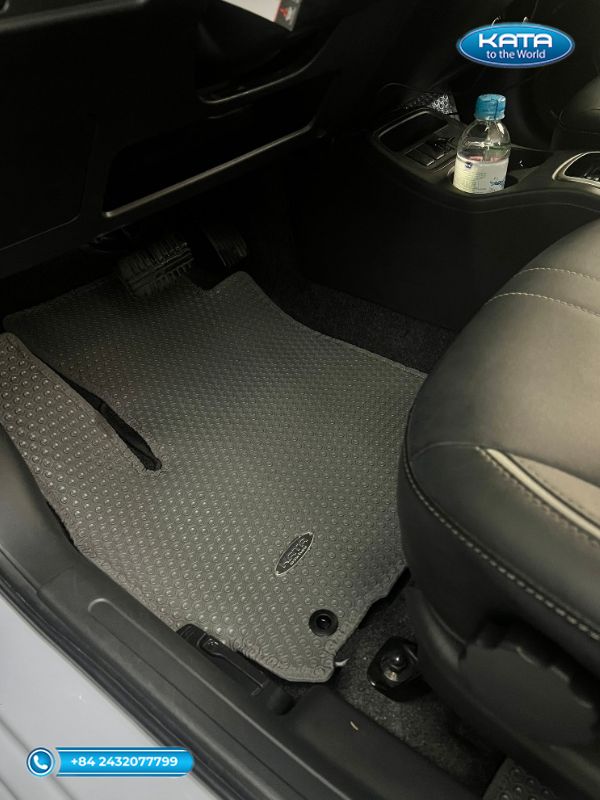 Thảm lót sàn ô tô Land Rover Defender 2.0 110 HSE 2024 màu đen ghế lái 
