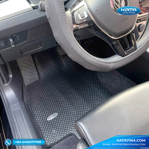 Thảm lót sàn ô tô Volkswagen Teramont 2024 màu đen ghế lái 