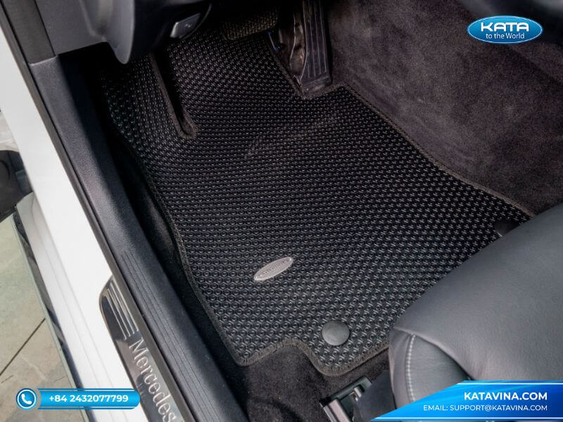 Thảm lót cao cấp Mercedes-AMG C 63 S E Performance ghế lái