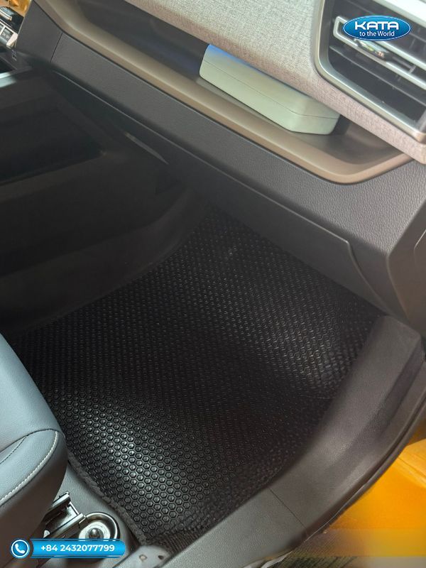 Thảm lót sàn ô tô Mitsubishi Airtrek 2022 màu đen ghế phụ 