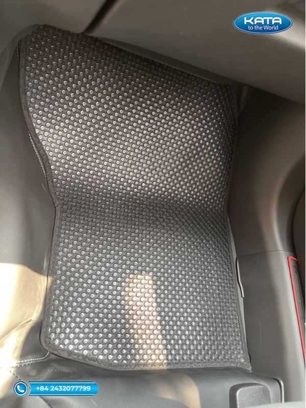 Thảm lót sàn ô tô Mitsubishi Outlander màu đen ghế phụ 