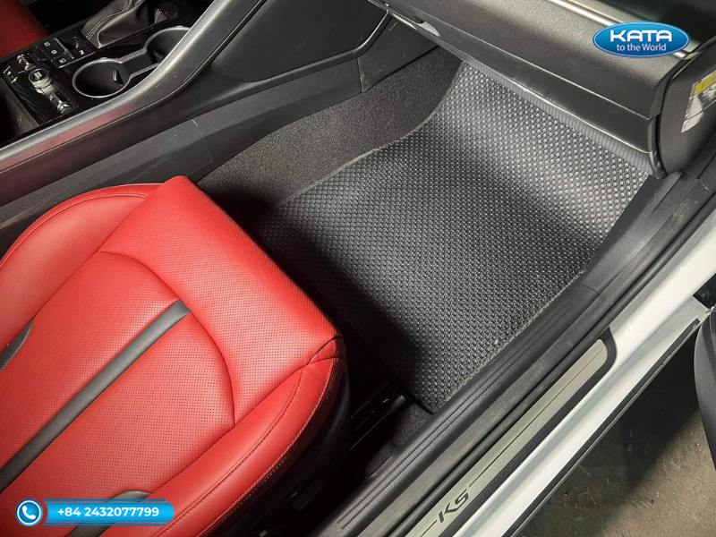 Thảm lót sàn ô tô Kia K5 2024 màu đen ghế phụ