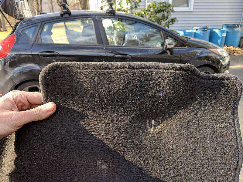 Thảm lót sàn chất lượng kém thường có giá thành rẻ